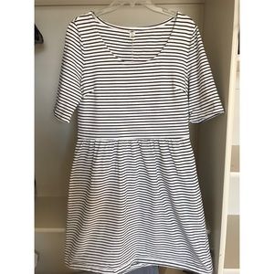 Old Navy black and white stripped dress